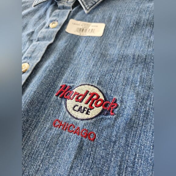 NEW Hard Rock Cafe Sleeveless Denim Shirt Button Front Sz L CHICAGO - Picture 6 of 14